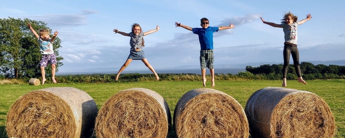 Χοροπηδάω, χοροπηδάς, χοροπηδάει… Μαμά, η φτέρνα μου πονάει!